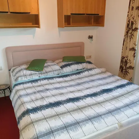 Gaestehaus Kratzer Guest house Virgen
