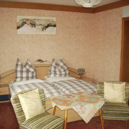 Gaestehaus Kratzer 3* ווירגן