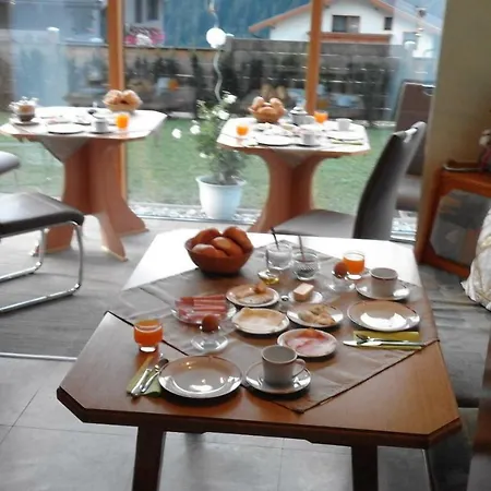 Gaestehaus Kratzer Guest house Virgen