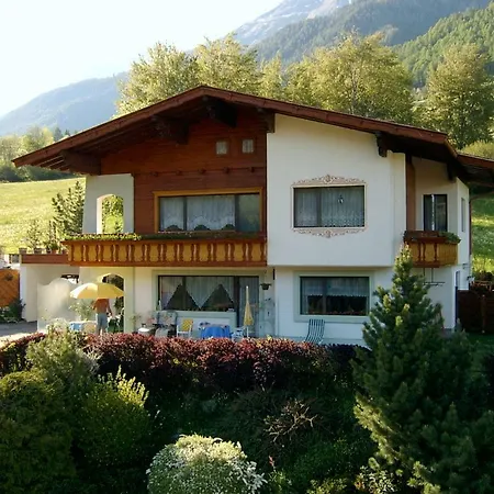 Gaestehaus Kratzer * Virgen