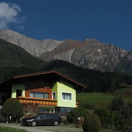 Gaestehaus Kratzer *